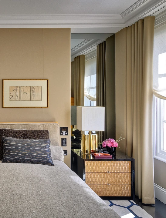 BELGRAVIA TOWNHOUSE Right Image 10