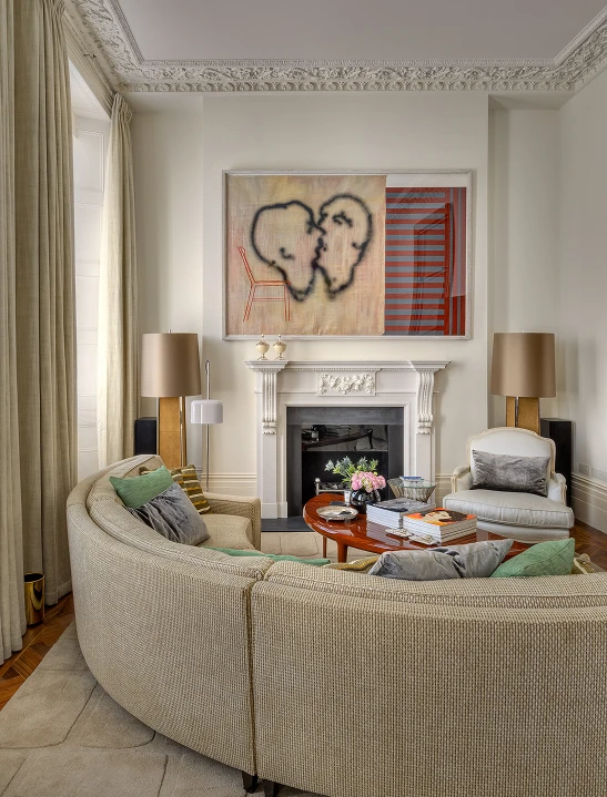 Bachelor´s house in London Right Image 2