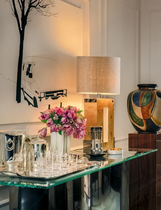 BELGRAVIA TOWNHOUSE Left Image 3