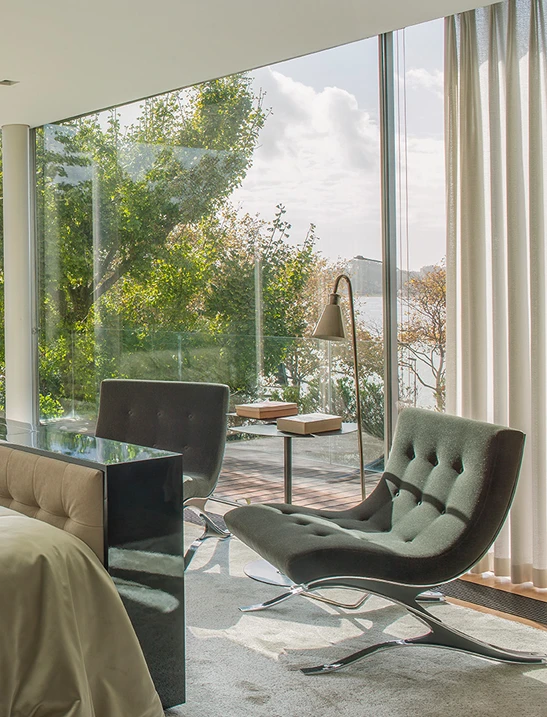 House over the river  Right Image 16