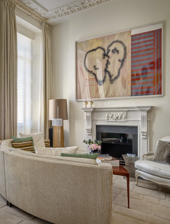 Bachelor´s house in London Right Image 3