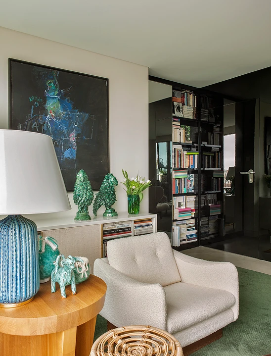 Apartment over the botanical garden Left Image 3