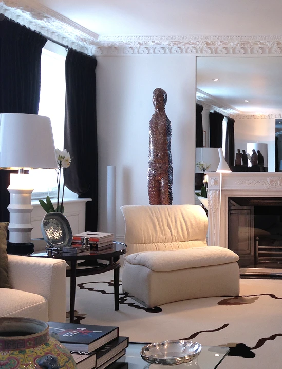 HIDE PARK PENTHOUSE Left Image 2