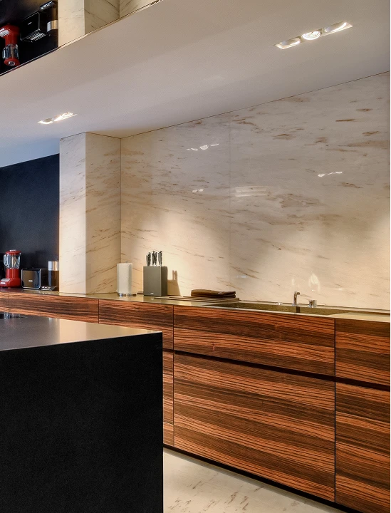 BELGRAVIA TOWNHOUSE Right Image 16