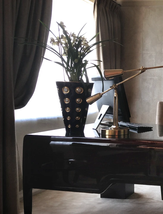 HIDE PARK PENTHOUSE Left Image 5