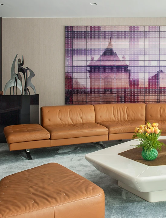 House over the river  Left Image 8