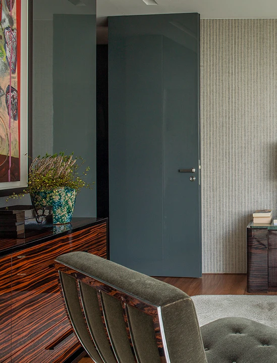 House over the river  Left Image 15