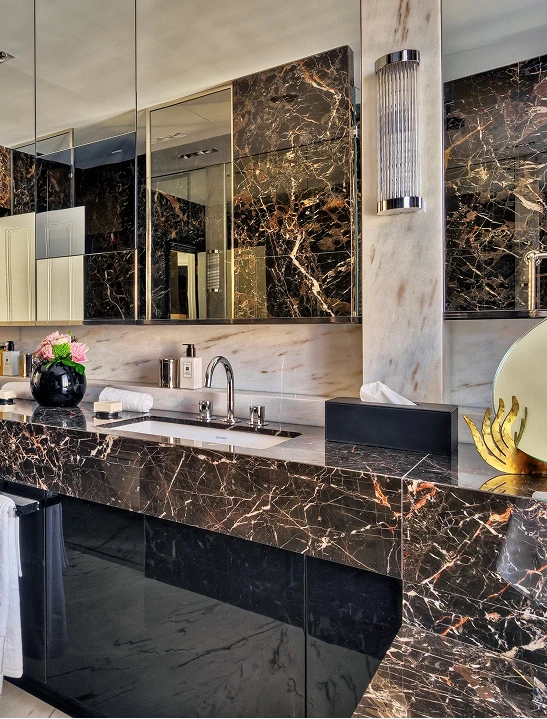 BELGRAVIA TOWNHOUSE Right Image 12