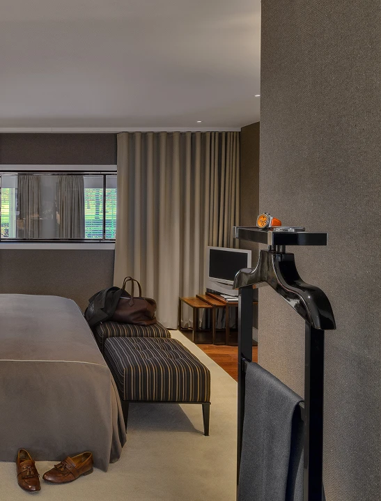 Bachelor´s house in London Right Image 6