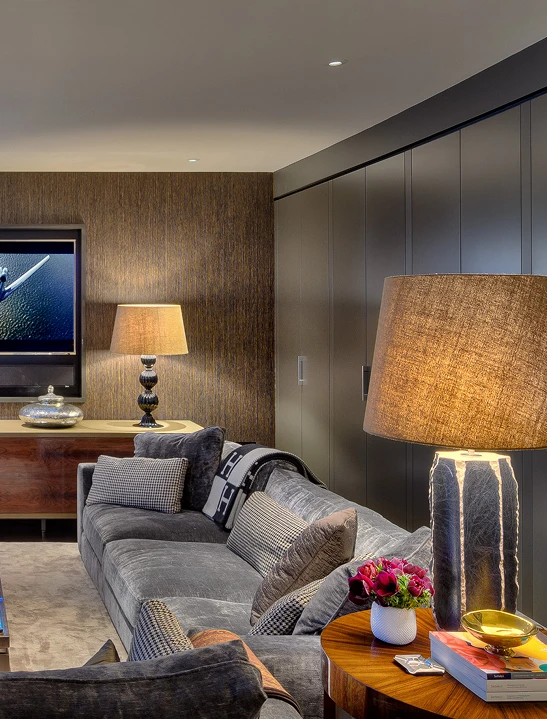 Bachelor´s house in London Right Image 11