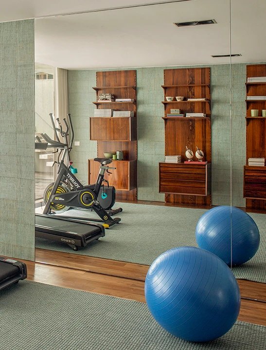 House over the river  Right Image 22