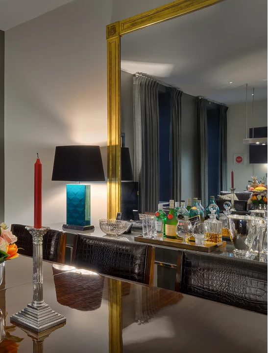 Bachelor´s house in London Right Image 10