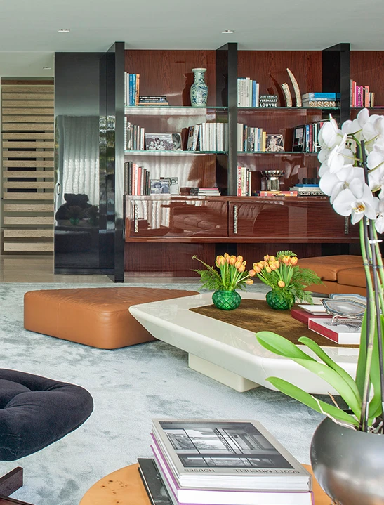 House over the river  Right Image 9