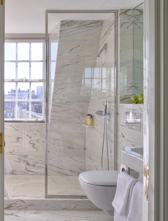 BELGRAVIA TOWNHOUSE Right Image 15