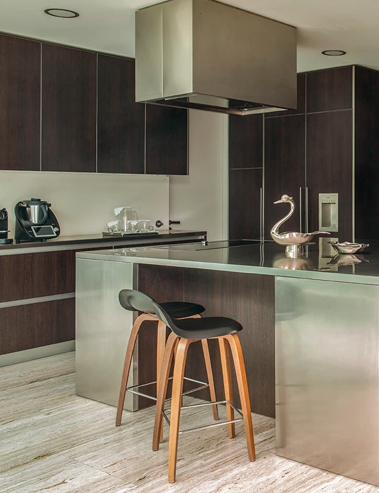 House over the river  Left Image 13