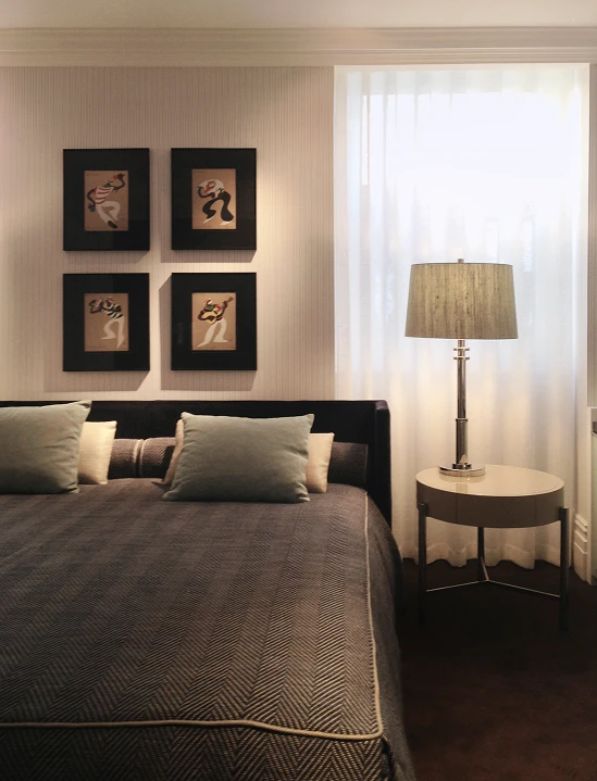 HIDE PARK PENTHOUSE Left Image 6