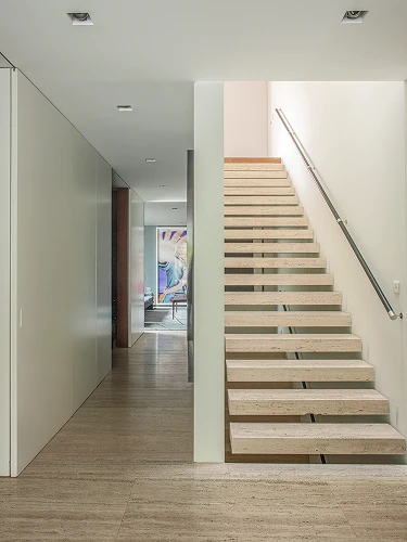 House over the river  Mobile Image 11