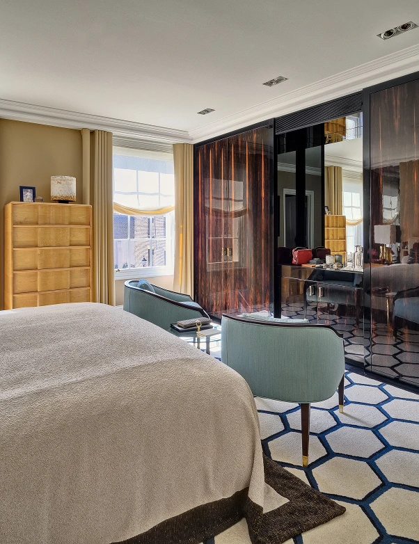 BELGRAVIA TOWNHOUSE Mobile Image 17