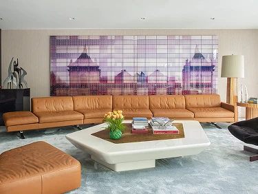 House over the river  Mobile Image 9