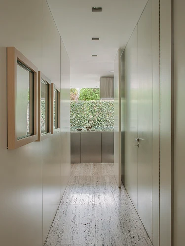 House over the river  Mobile Image 15